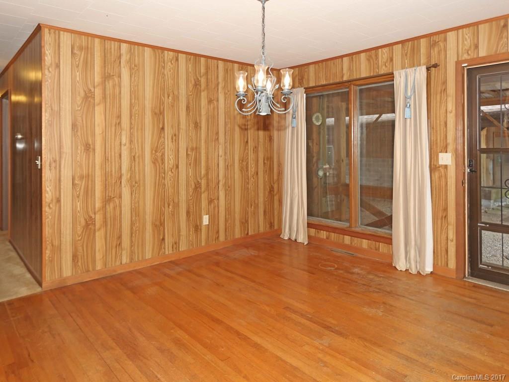 457 Pot Leg Road Waynesville, NC 28785 - Photo 4 of 20