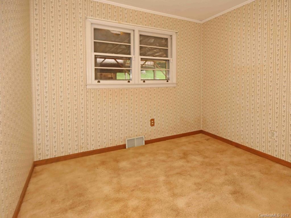 457 Pot Leg Road Waynesville, NC 28785 - Photo 5 of 20