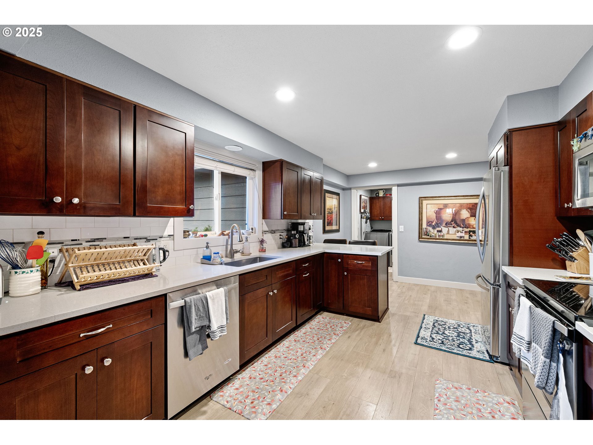 355 River Loop 2 Eugene, OR 97404 - Photo 13 of 47 Kitchen