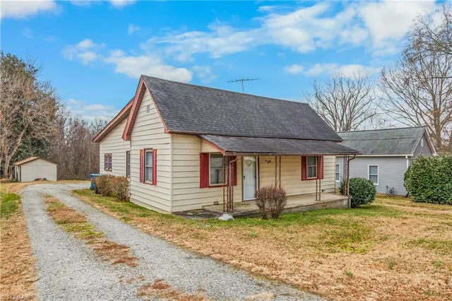 $114,150 | 144 Center Street, Cooleemee, NC 27014