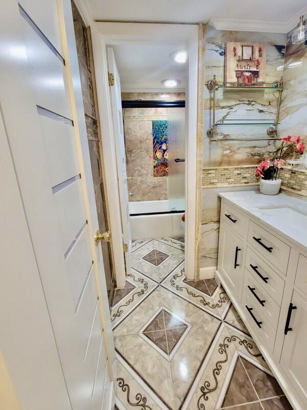 610 Northwest 13th Street, Unit 23 Boca Raton, FL 33486 - Photo 2 of 28