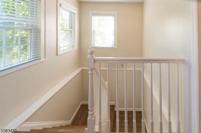 $2,400 | 214 Woodcliff Avenue, Unit 2, Little Falls, NJ 07424