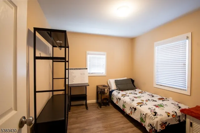 $2,400 | 214 Woodcliff Avenue, Unit 2, Little Falls, NJ 07424