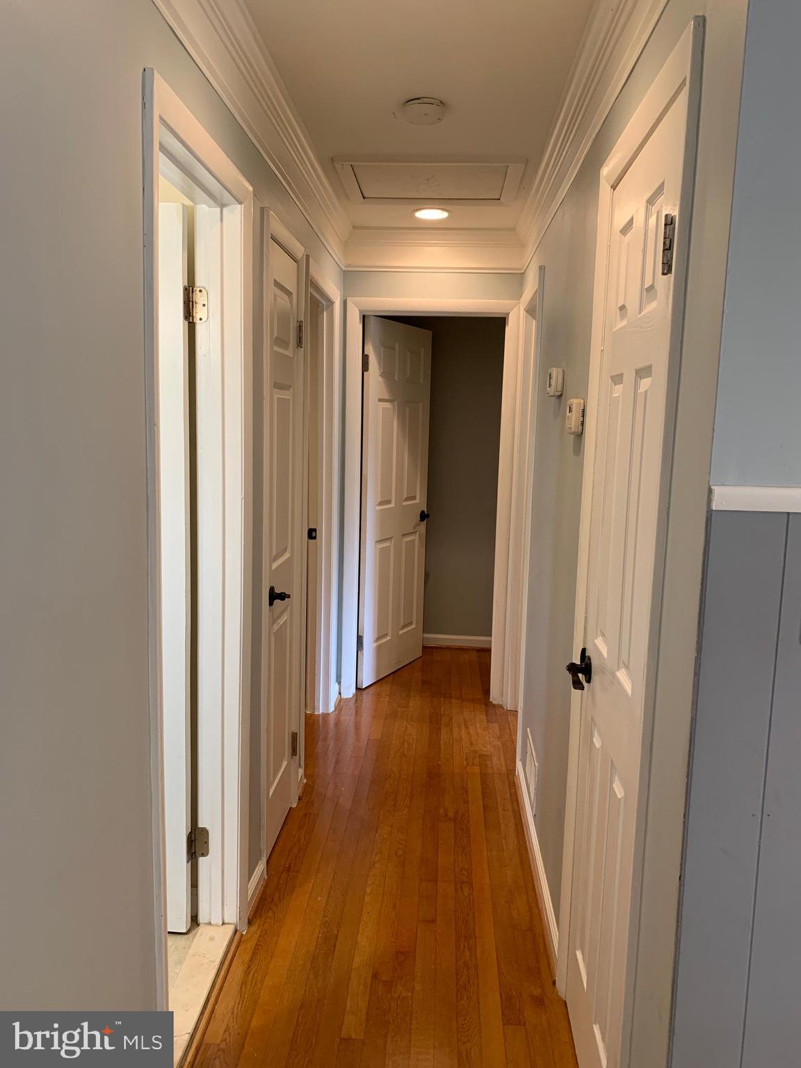 13648 Kingsman Road Woodbridge, VA 22193 - Photo 19 of 40 Hallway