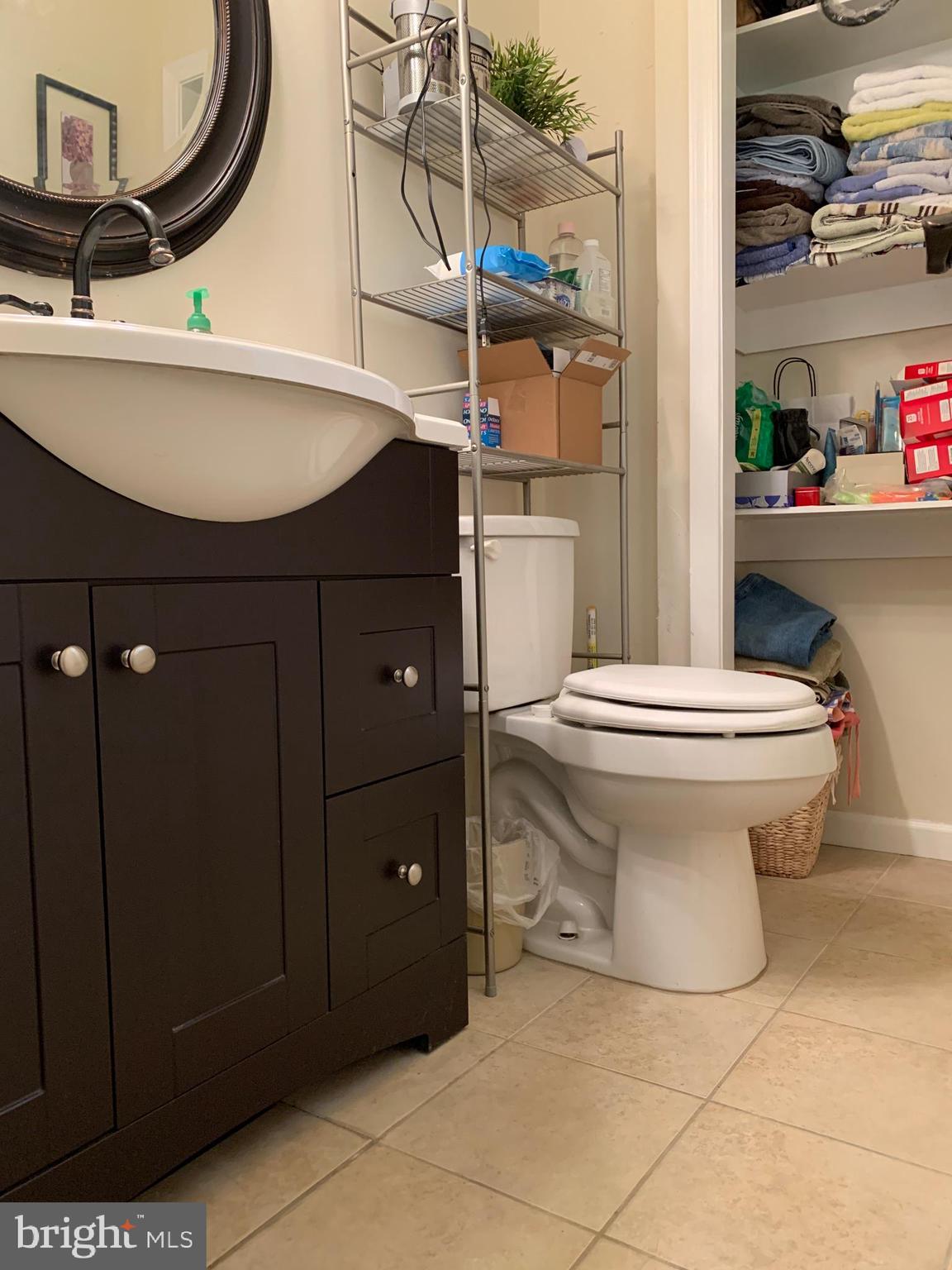13648 Kingsman Road Woodbridge, VA 22193 - Photo 22 of 40 Master Bath