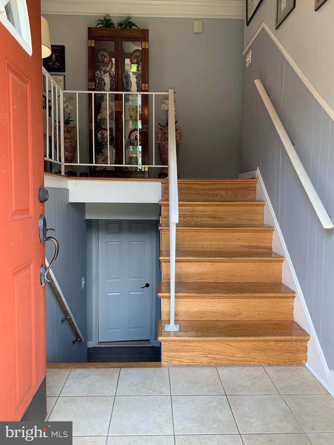 Split Foyer