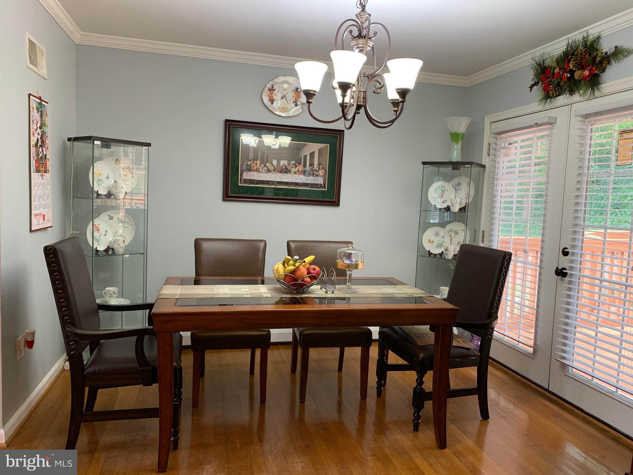 13648 Kingsman Road Woodbridge, VA 22193 - Photo 10 of 40 Dining Room