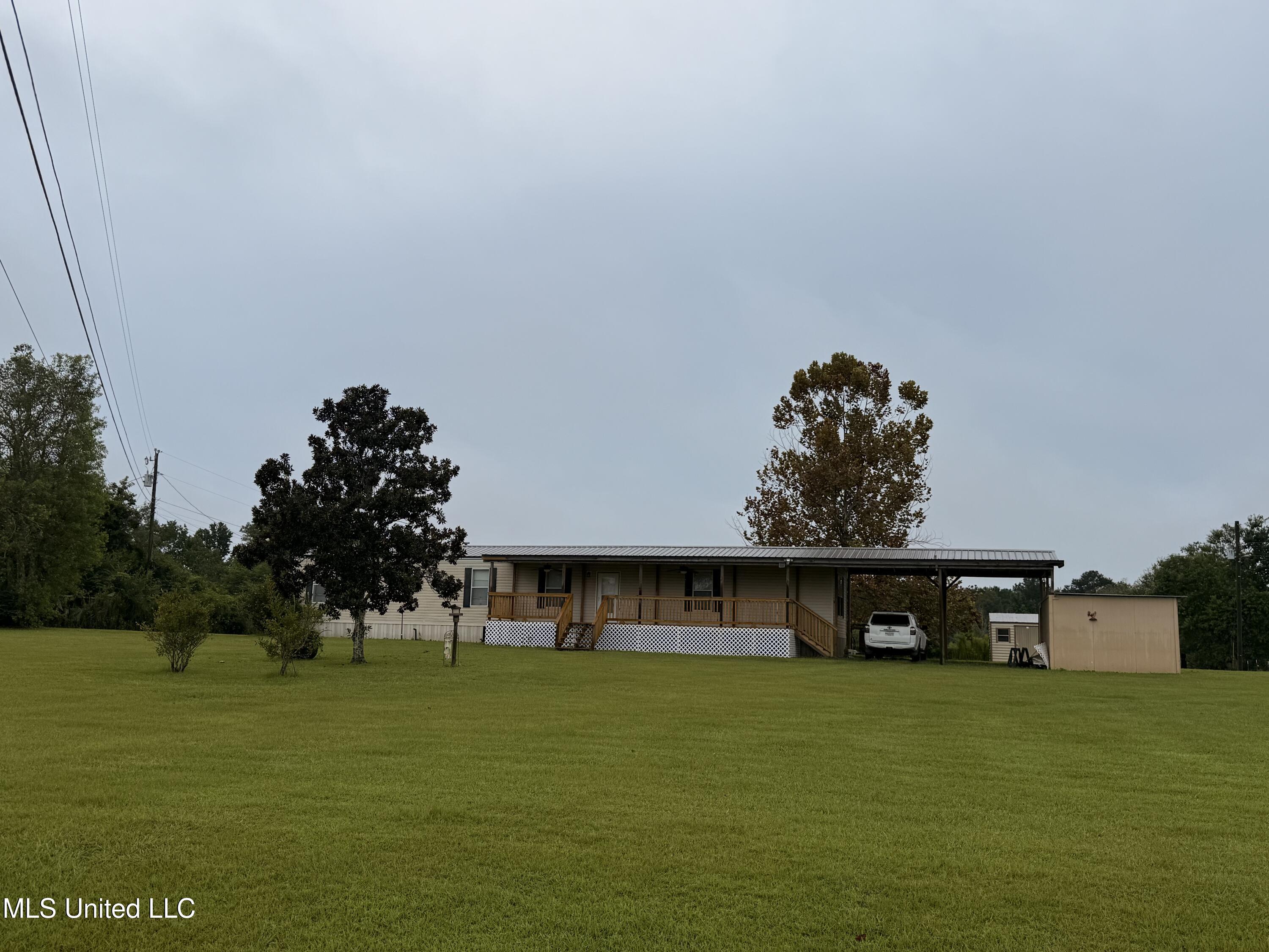 953 Bouie Road Carriere, MS 39426 - Photo 5 of 28 IMG_3254