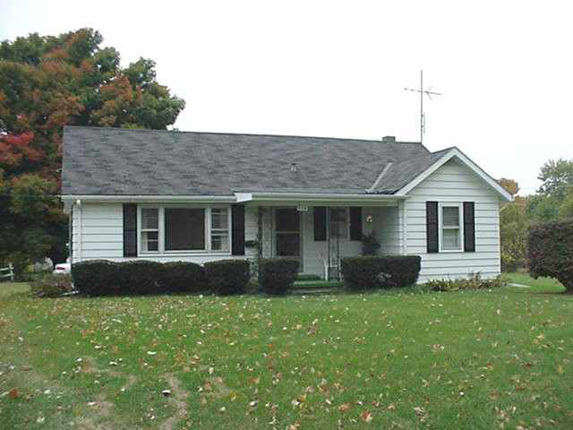 516 North Maple Street Argos, IN 46501 - Photo 1 of 1