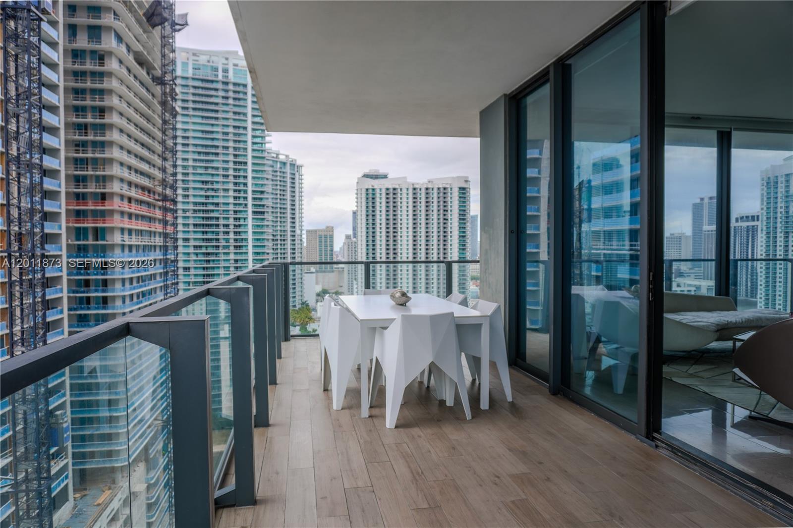 88 Southwest 7th Street, Unit 2112 Miami, FL 33130 - Photo 28 of 33