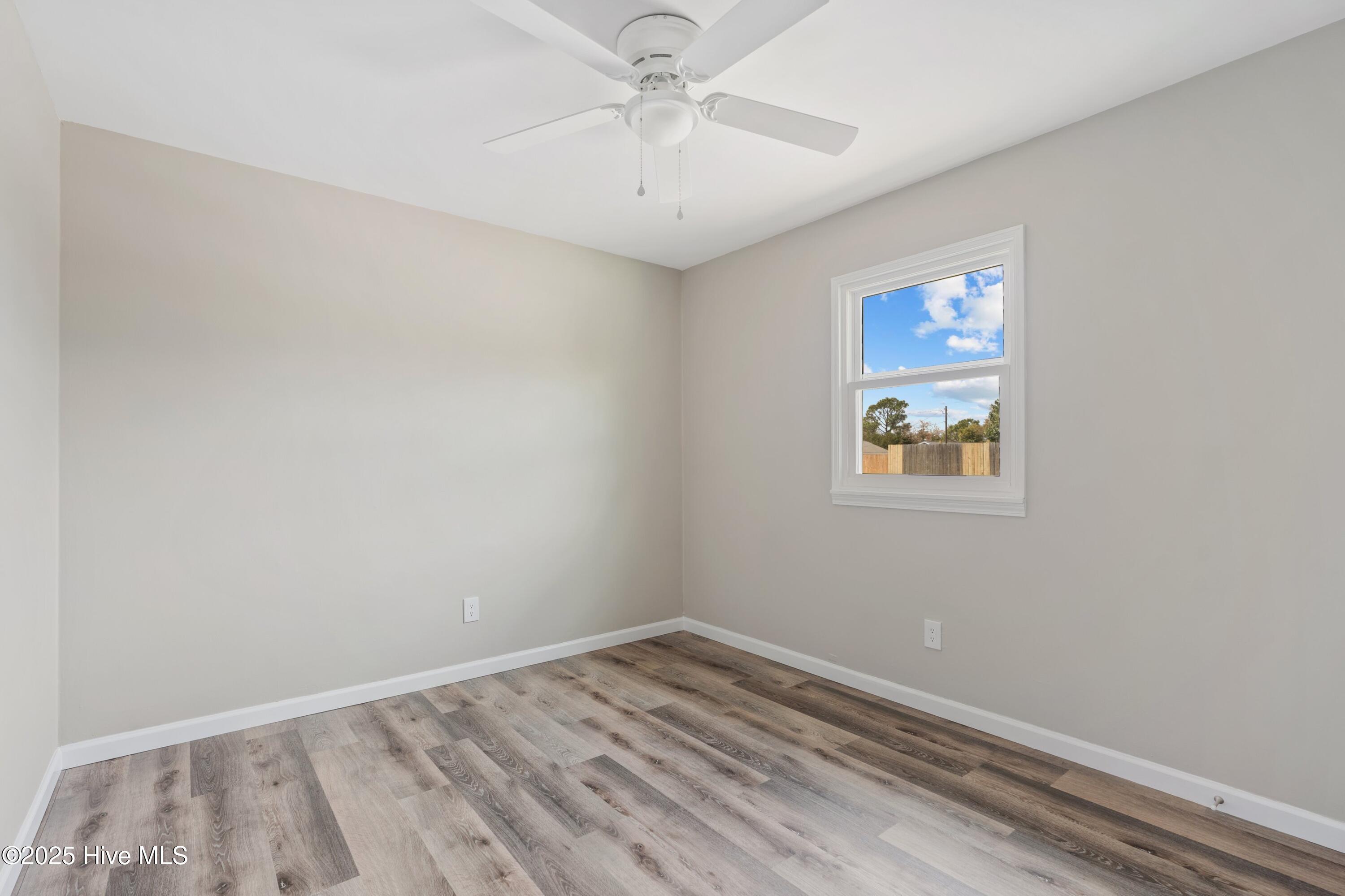 217 Cathay Road Wilmington, NC 28412 - Photo 16 of 29 014-217CathayRoad-Wilmington-NC-28412-SM