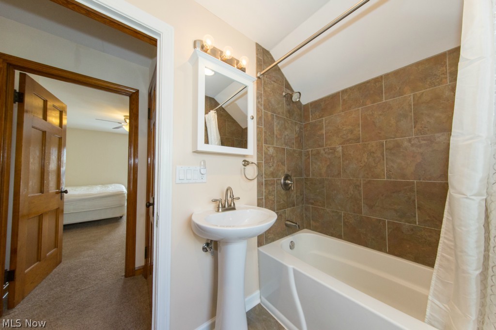 3925 Delmore Road Cleveland Heights, OH 44121 - Photo 18 of 25 Gallery Image 18