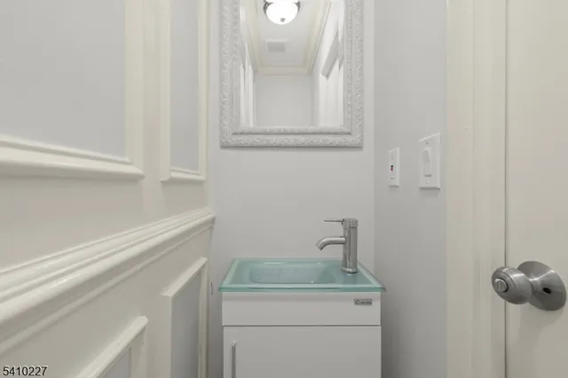 $9,000 | 444 White Oak Ridge Road, Short Hills, NJ 07078