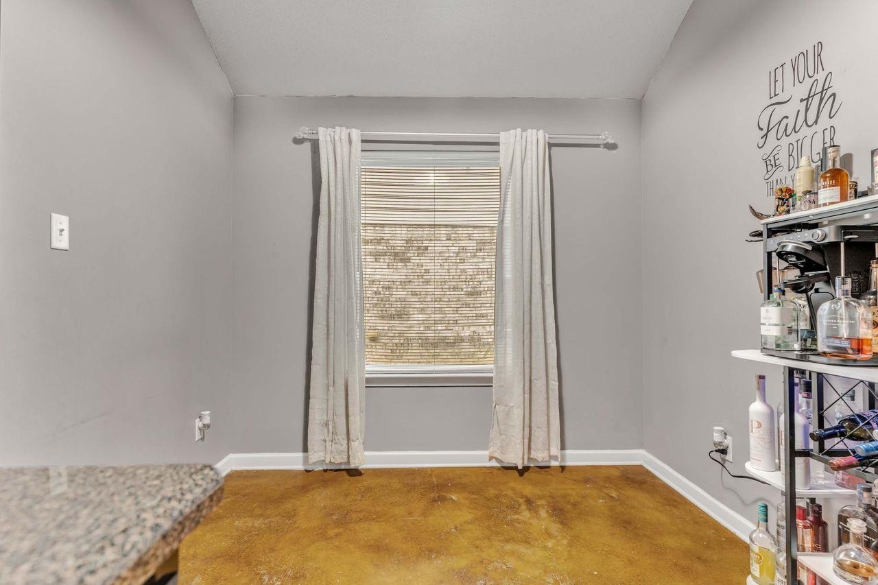 5616 Falling Bark Drive Memphis, TN 38134 - Photo 9 of 15 a view of small space