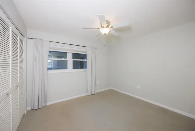 a view of empty room with window