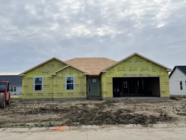 $339,900 | 411 Jerin Drive, Fisher, IL 61843