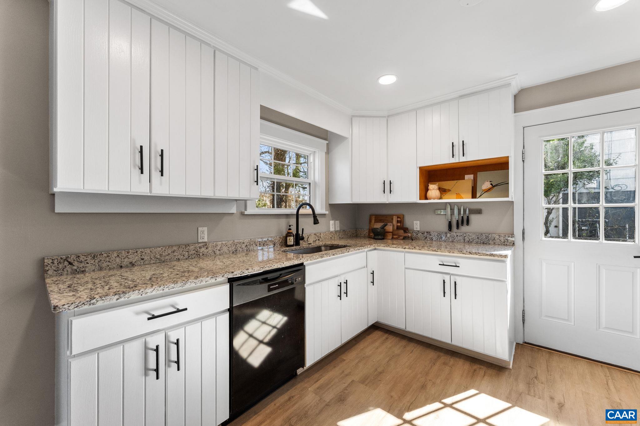 1659 Meridian Street Charlottesville, VA 22902 - Photo 7 of 30