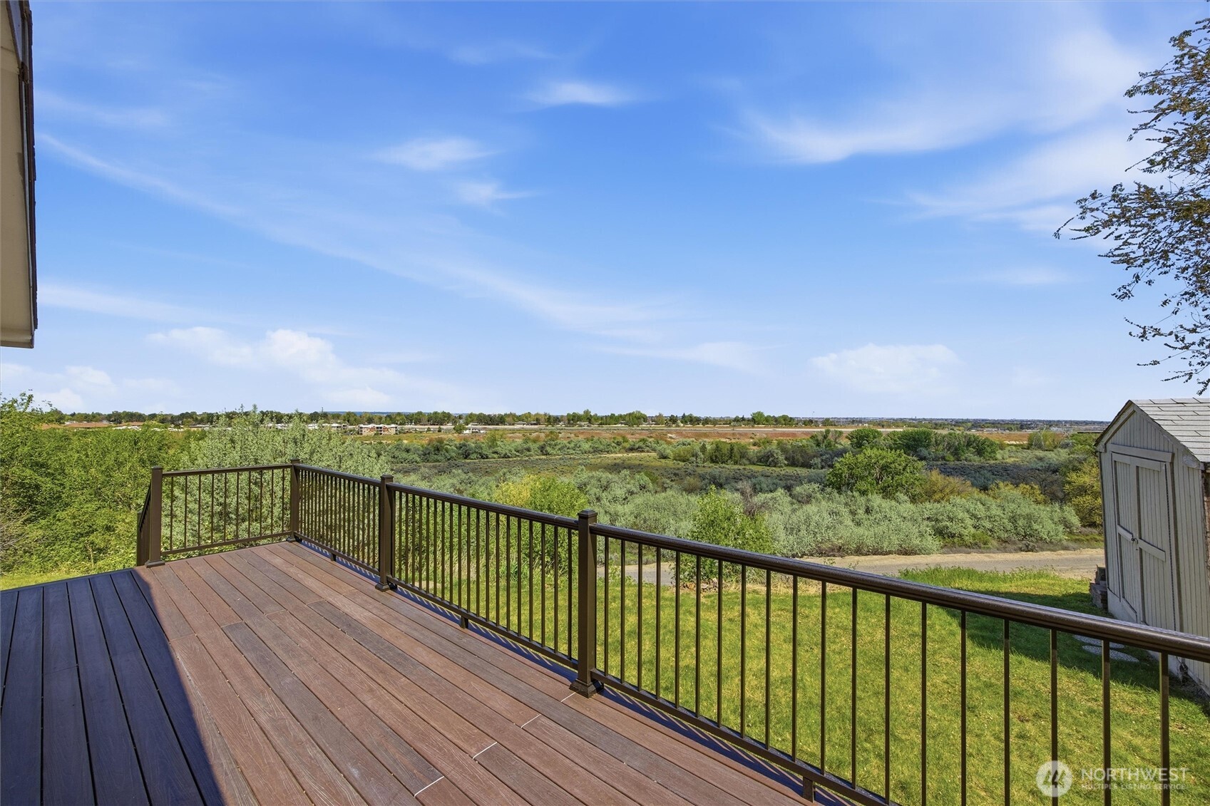 49 Ridgecliff Drive Richland, WA 99352 - Photo 23 of 29 a view of balcony and yard
