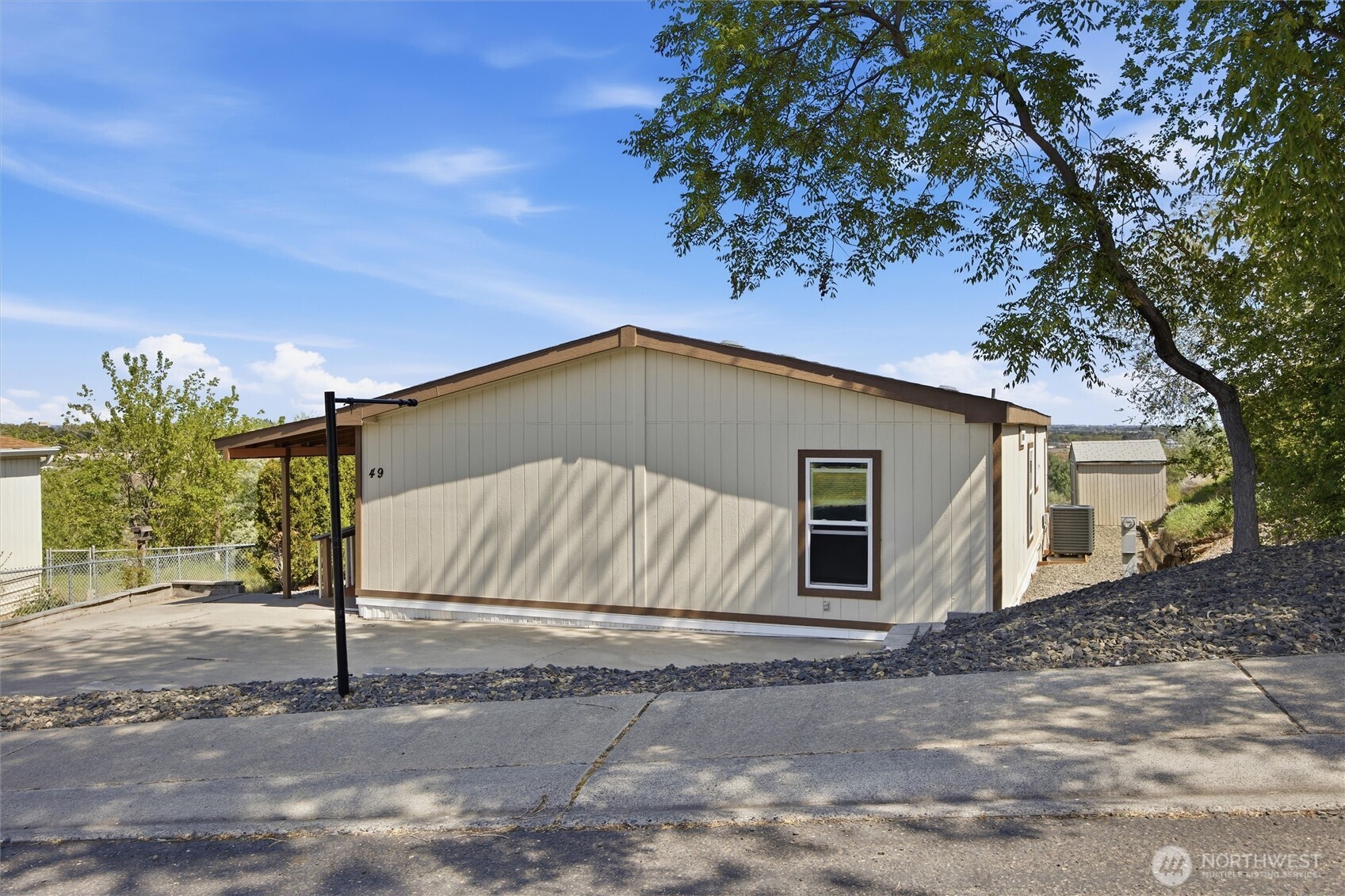 49 Ridgecliff Drive Richland, WA 99352 - Photo 29 of 29 a view of backyard of house