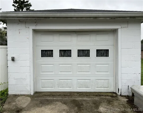 $229,900 | 130 Jessup Lane, Madison, IN 47250