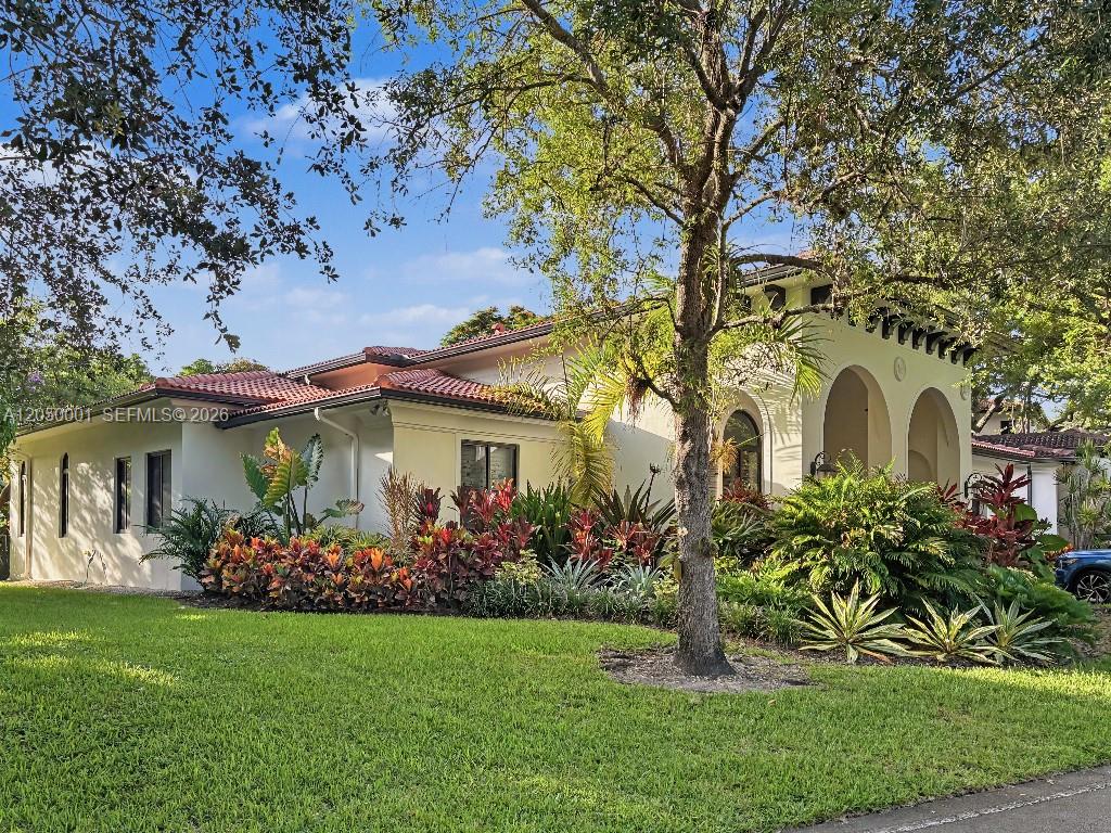 11411 Smathers Circle Miami, FL 33156 - Photo 1 of 35