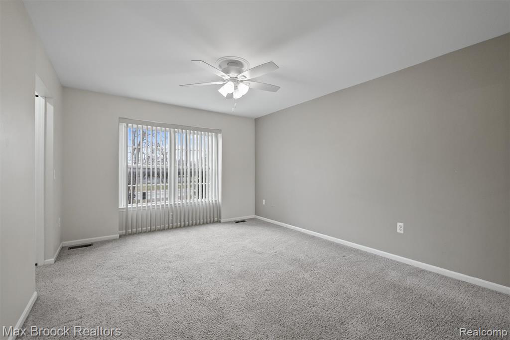 3441 West Auburn Road Rochester Hills, MI 48309 - Photo 22 of 34