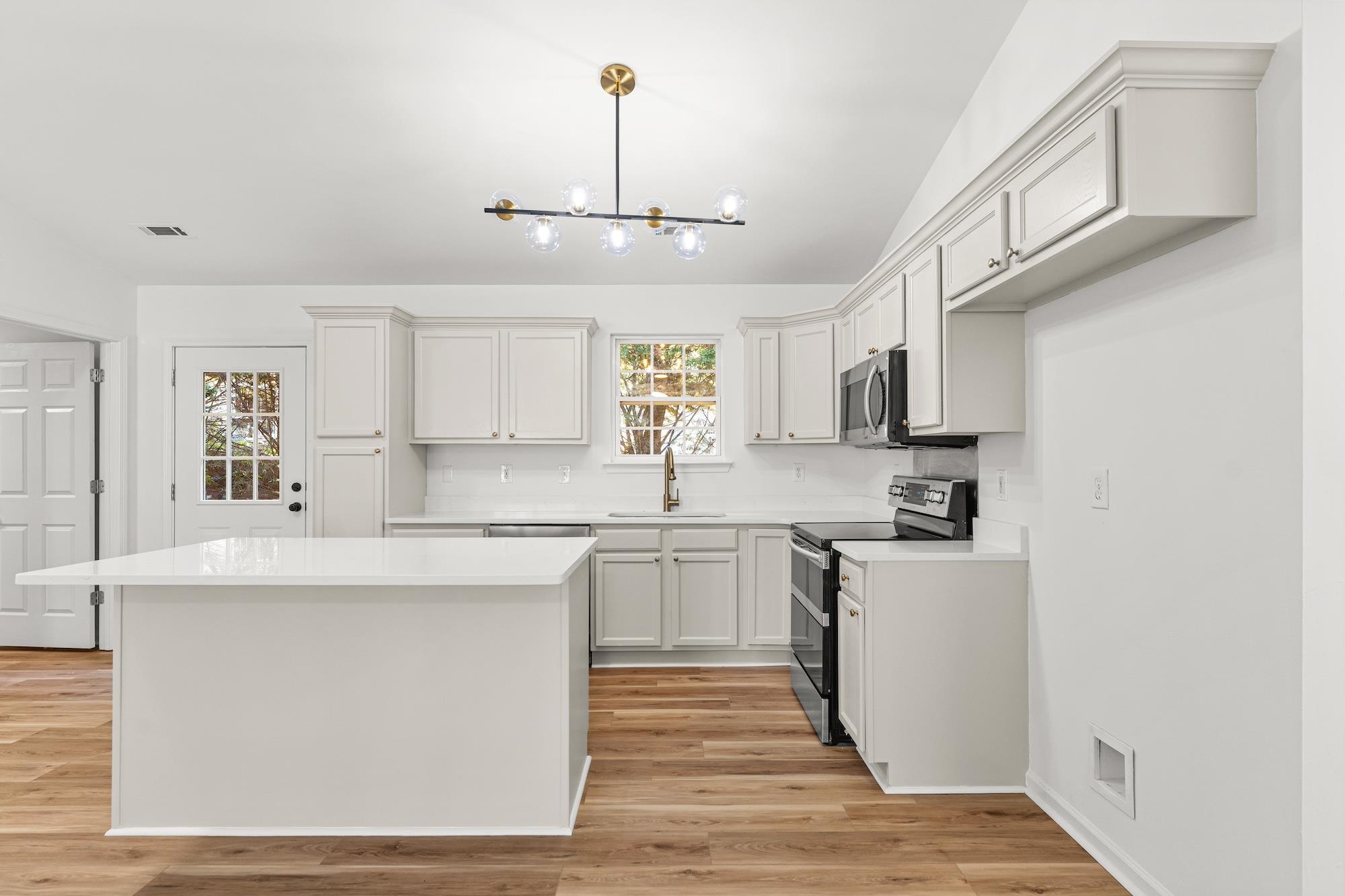 159 Falcon Ridge Drive Boiling Springs, SC 29316 - Photo 8 of 29 Gallery Image 8