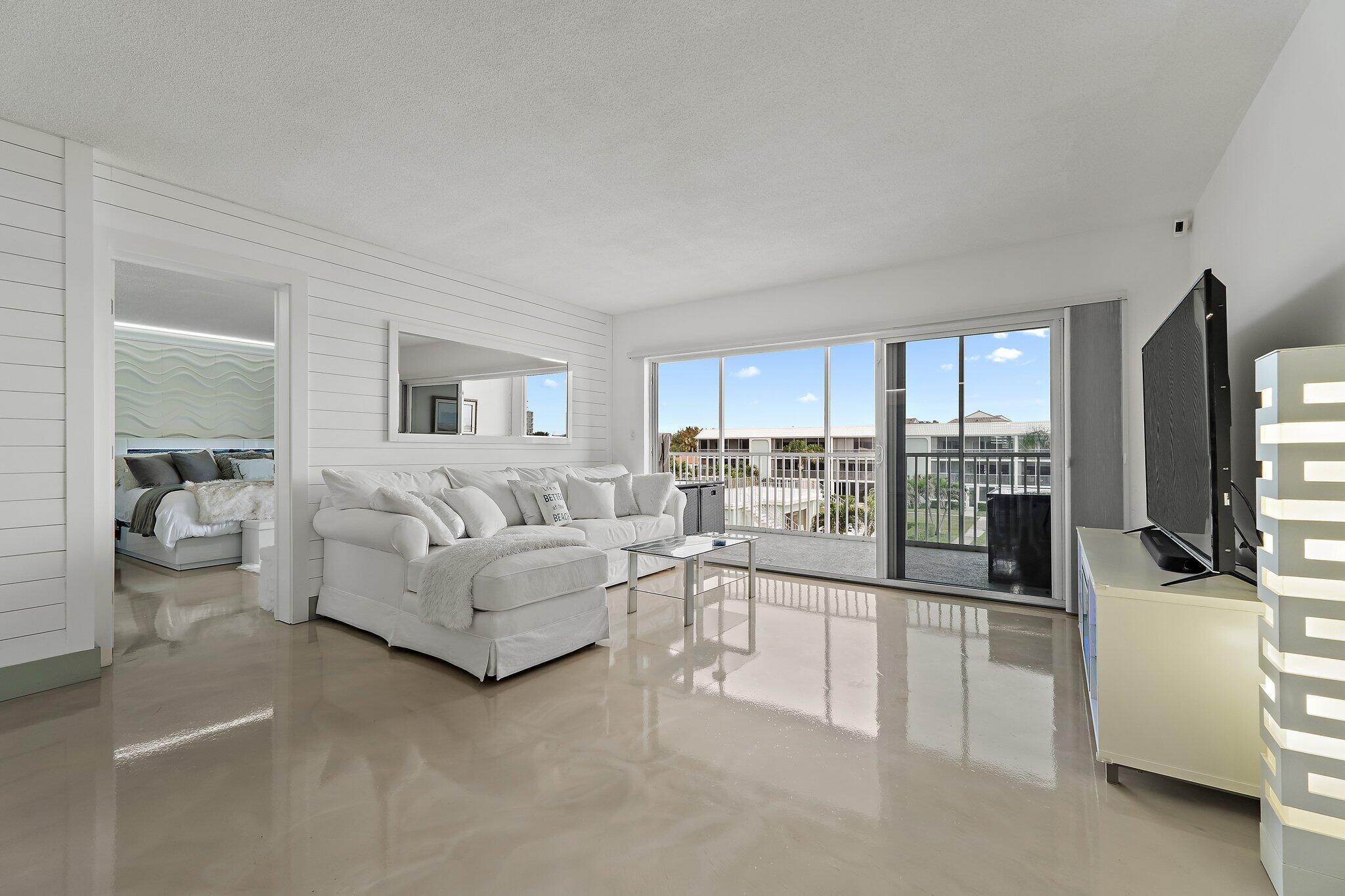 100 Waterway Road, Unit E305 Tequesta, FL 33469 - Photo 16 of 82 020-100WaterwayRd-E305-Tequesta-SMALL