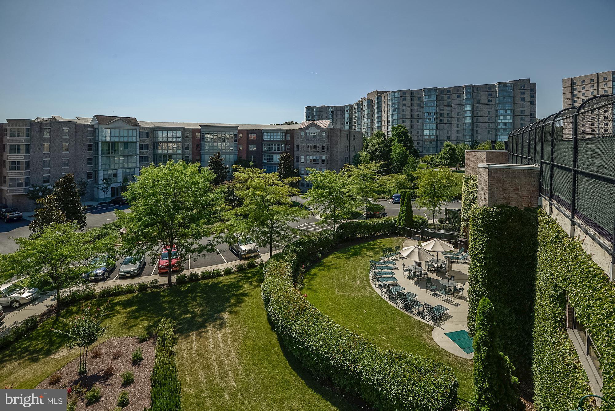 19385 Cypress Ridge Terrace, Unit 722 Leesburg, VA 20176 - Photo 8 of 10