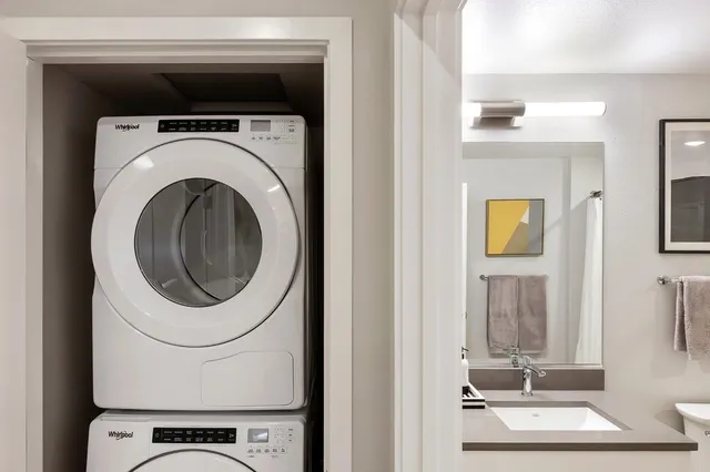 $357,400 | 260 Brooklyn Basin Way, Unit 536, Oakland, CA 94606