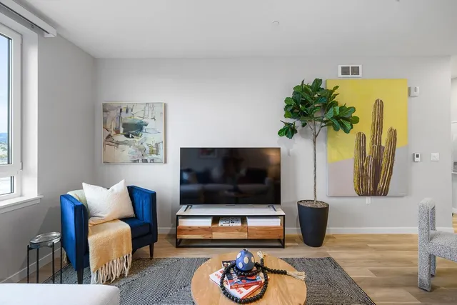 $357,400 | 260 Brooklyn Basin Way, Unit 536, Oakland, CA 94606