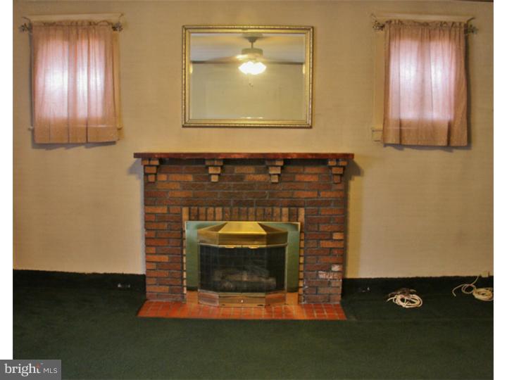 4314 Decatur Street Philadelphia, PA 19136 - Photo 9 of 25 Fireplace