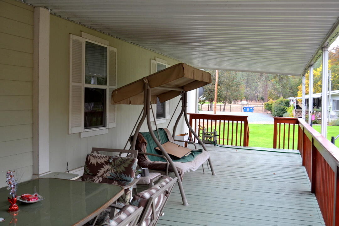 965 Galice Road, Unit 11 Merlin, OR 97532 - Photo 7 of 40 huge deck