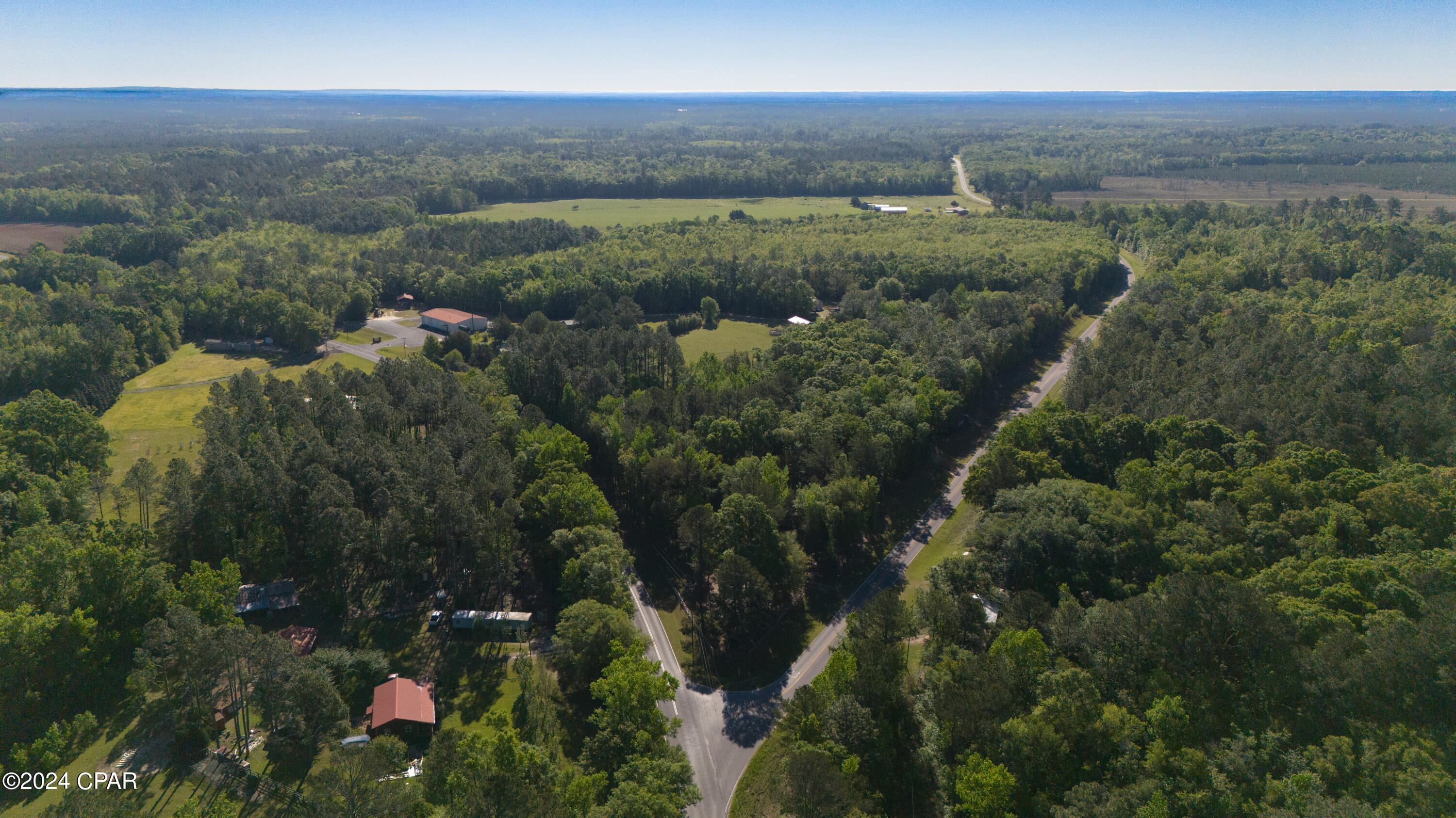 4850 Wilderness Road Caryville, FL 32427 - Photo 7 of 10 Gallery Image 7