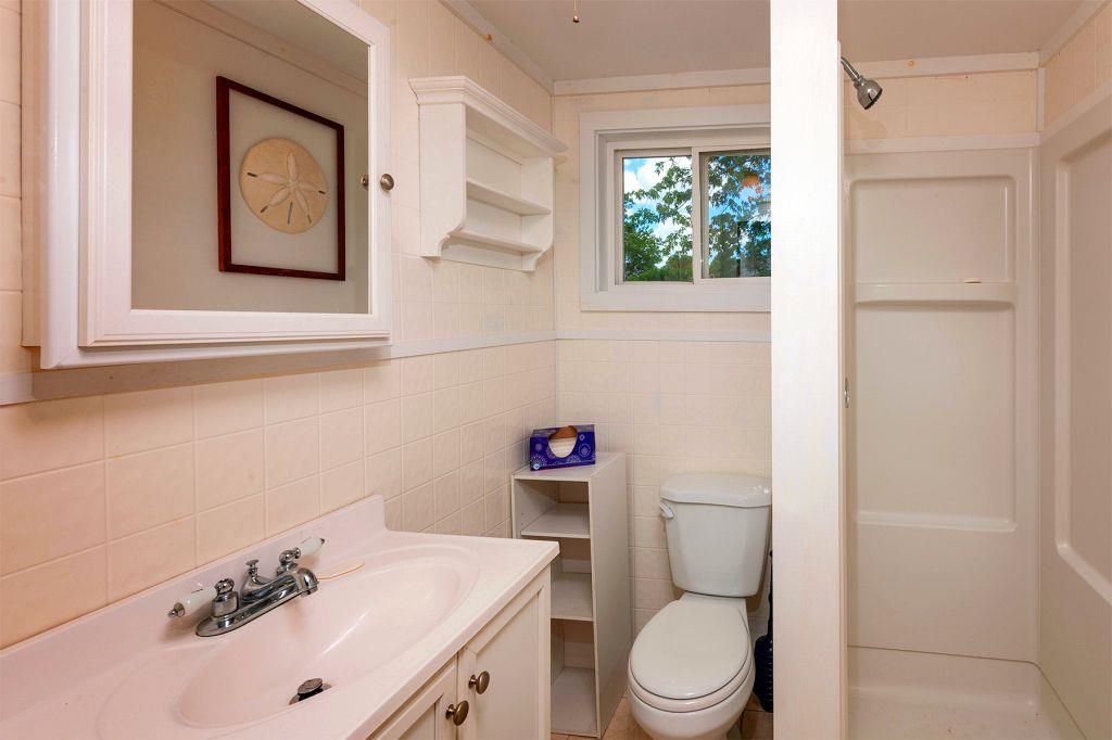 320 Long Sands Road York, ME 03909 - Photo 13 of 22 Gallery Image 13
