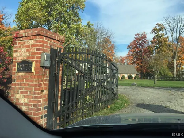 $2,500 | 9375 Cooper Road, Indianapolis, IN 46077