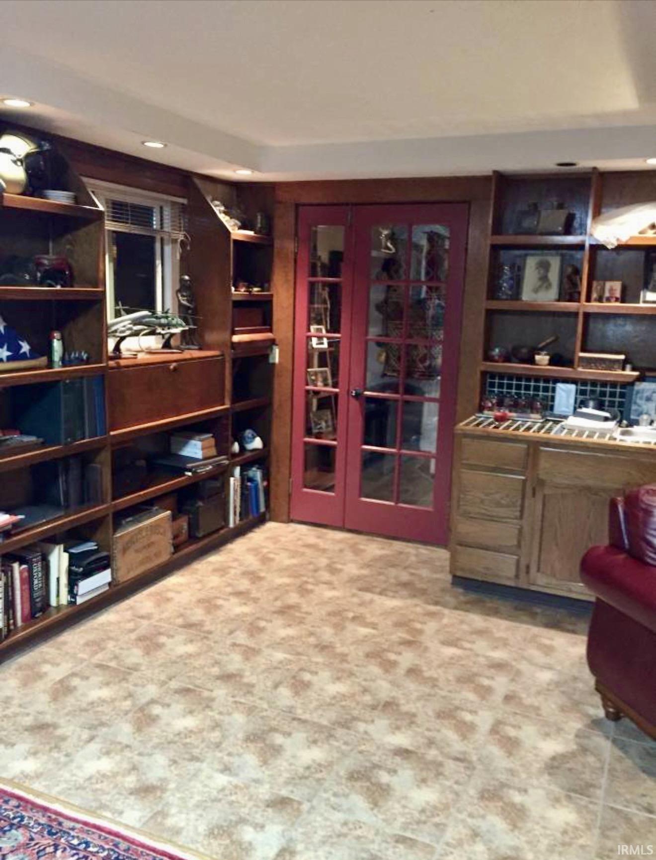 9375 Cooper Road Indianapolis, IN 46077 - Photo 7 of 10