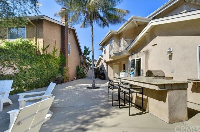 $1,349,000 | 1720 Emerald Cove Way, Seal Beach, CA 90740