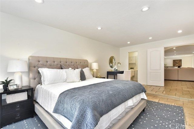 $1,349,000 | 1720 Emerald Cove Way, Seal Beach, CA 90740