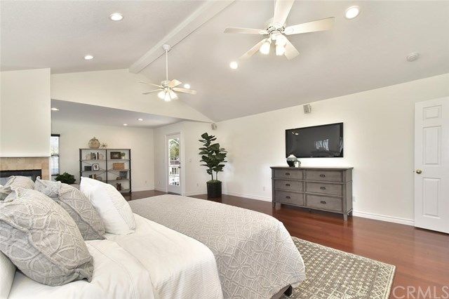 $1,349,000 | 1720 Emerald Cove Way, Seal Beach, CA 90740