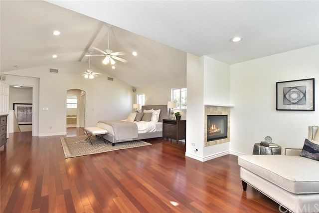 $1,349,000 | 1720 Emerald Cove Way, Seal Beach, CA 90740