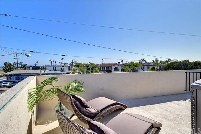 $1,349,000 | 1720 Emerald Cove Way, Seal Beach, CA 90740