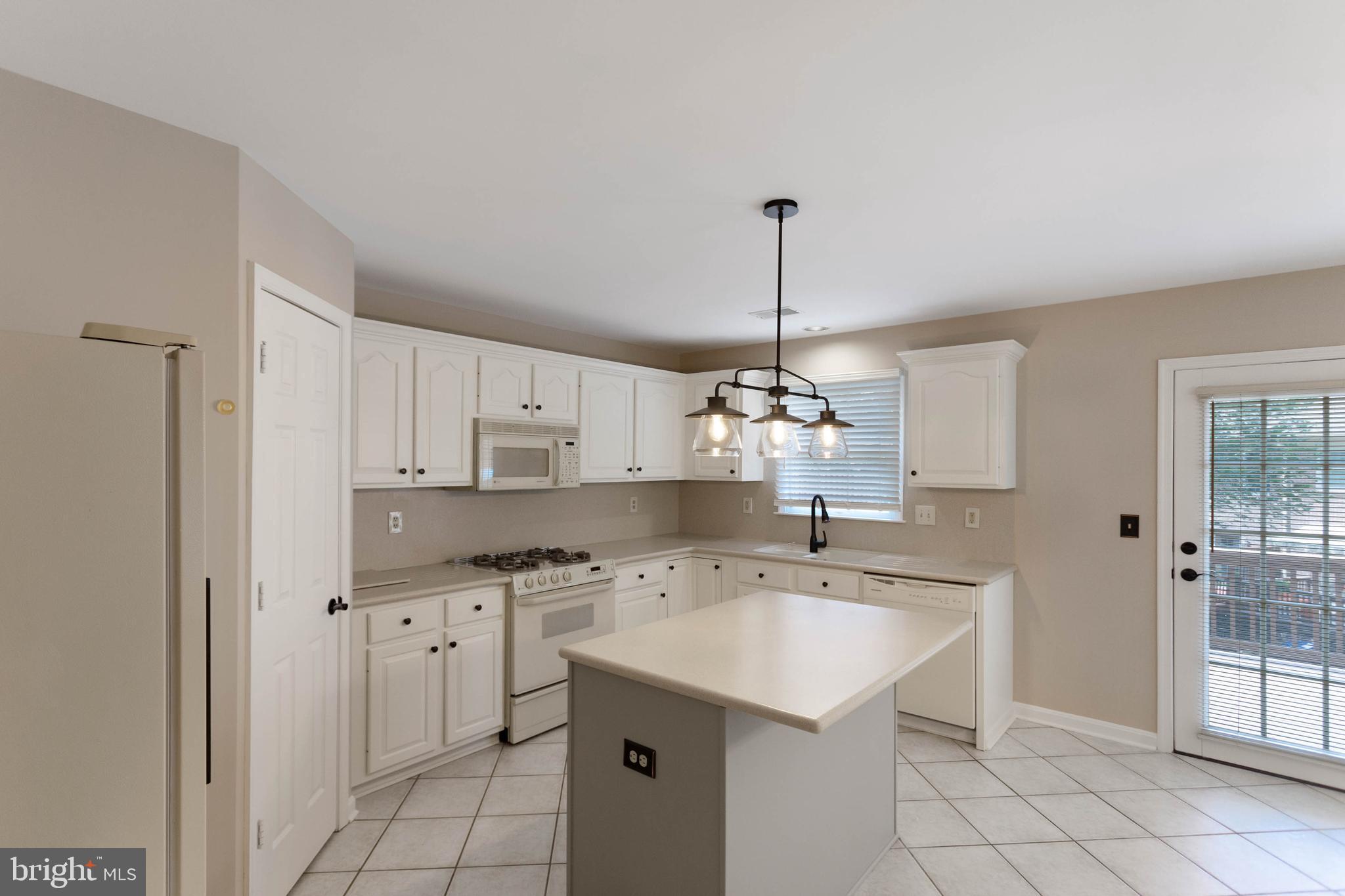 952 Walnut Wood Road Cockeysville, MD 21030 - Photo 12 of 39