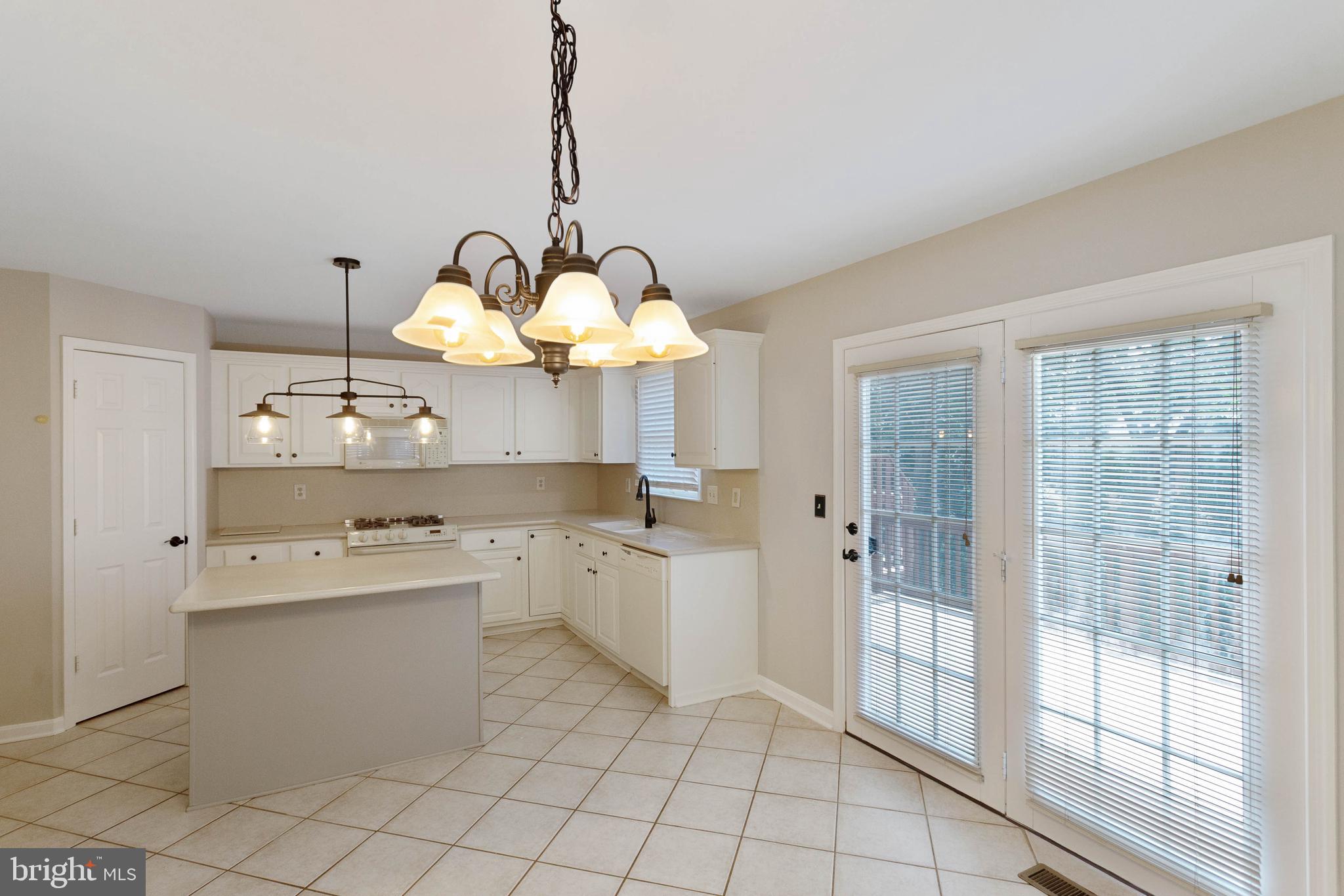 952 Walnut Wood Road Cockeysville, MD 21030 - Photo 17 of 39