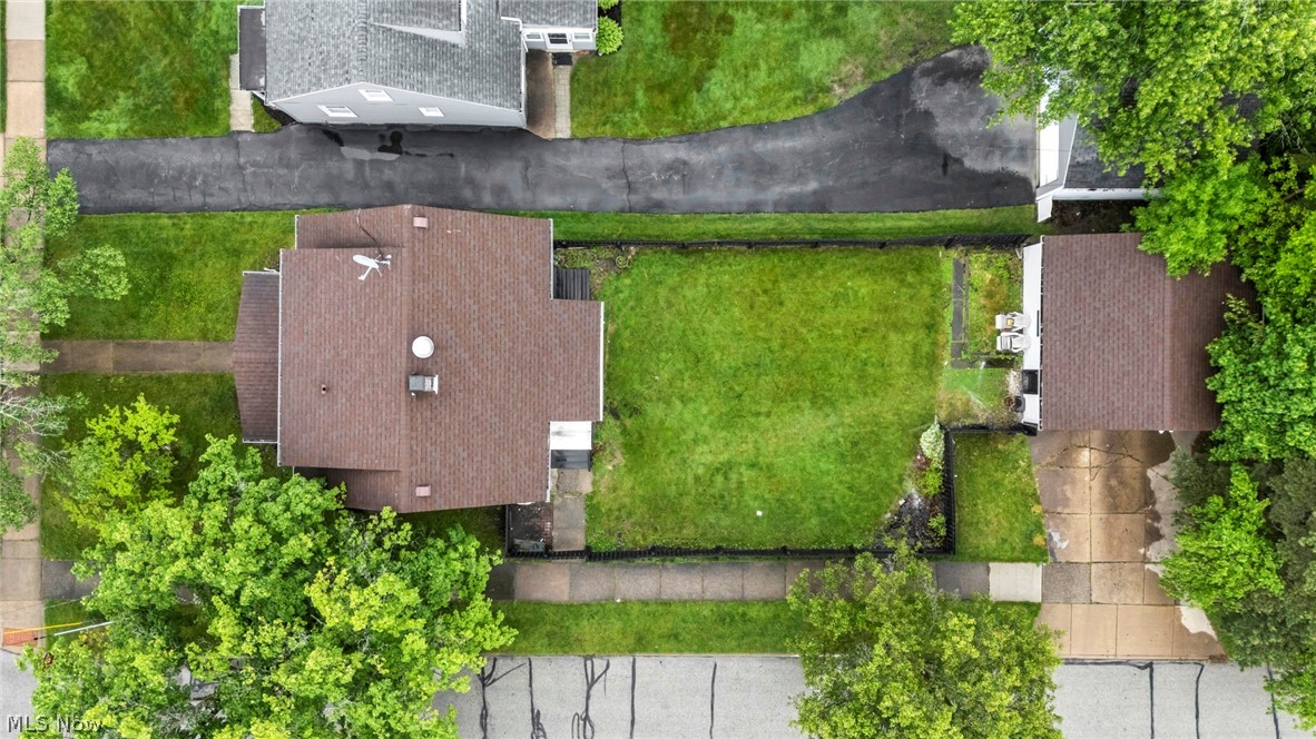 1603 Winchester Road Lyndhurst, OH 44124 - Photo 6 of 34 Aerial view of corner lot.
