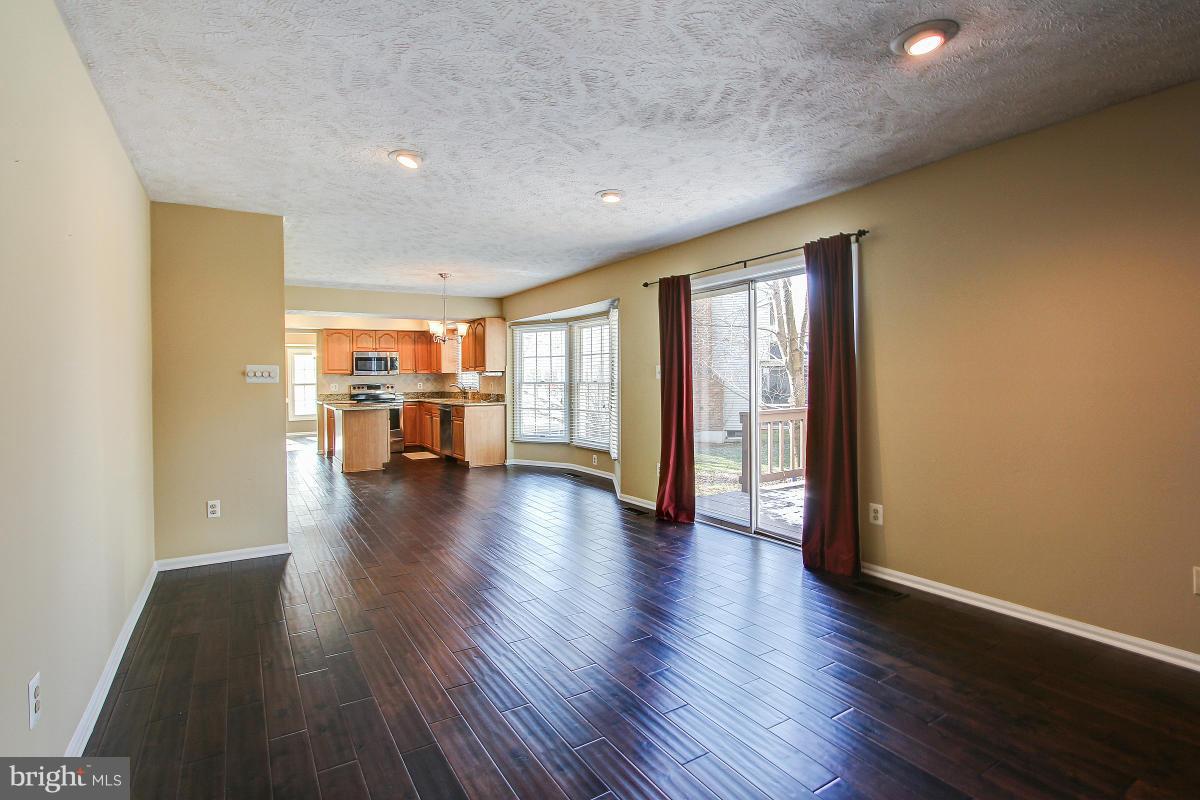 12501 Cross Country Lane Reston, VA 20191 - Photo 11 of 29 Wonderful space for everyday living