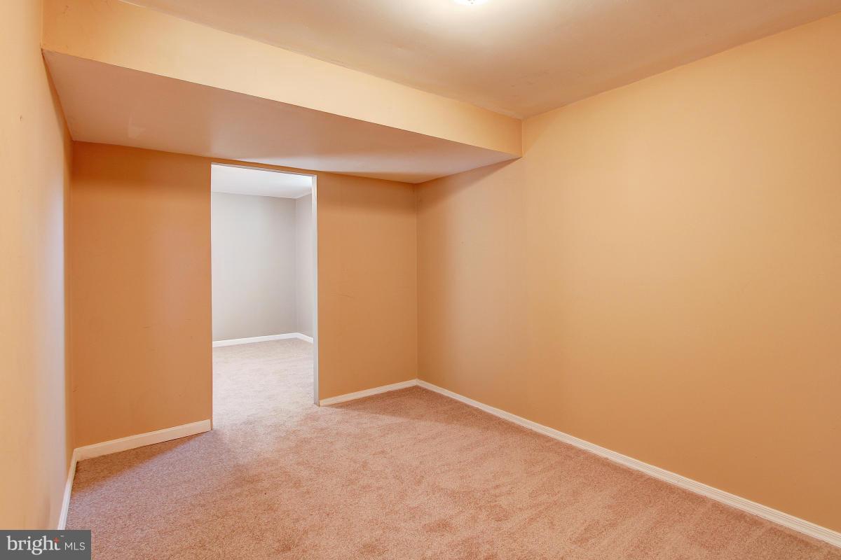 12501 Cross Country Lane Reston, VA 20191 - Photo 25 of 29 Media Room? Playroom? Office? There's room!