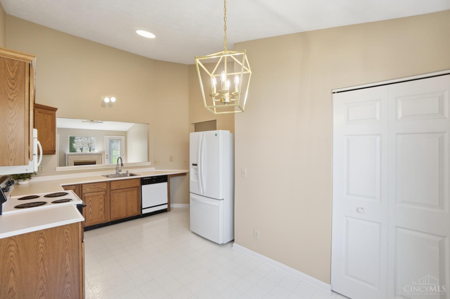 1013 Raintree Lane Maineville, OH 45039 - Photo 13 of 42