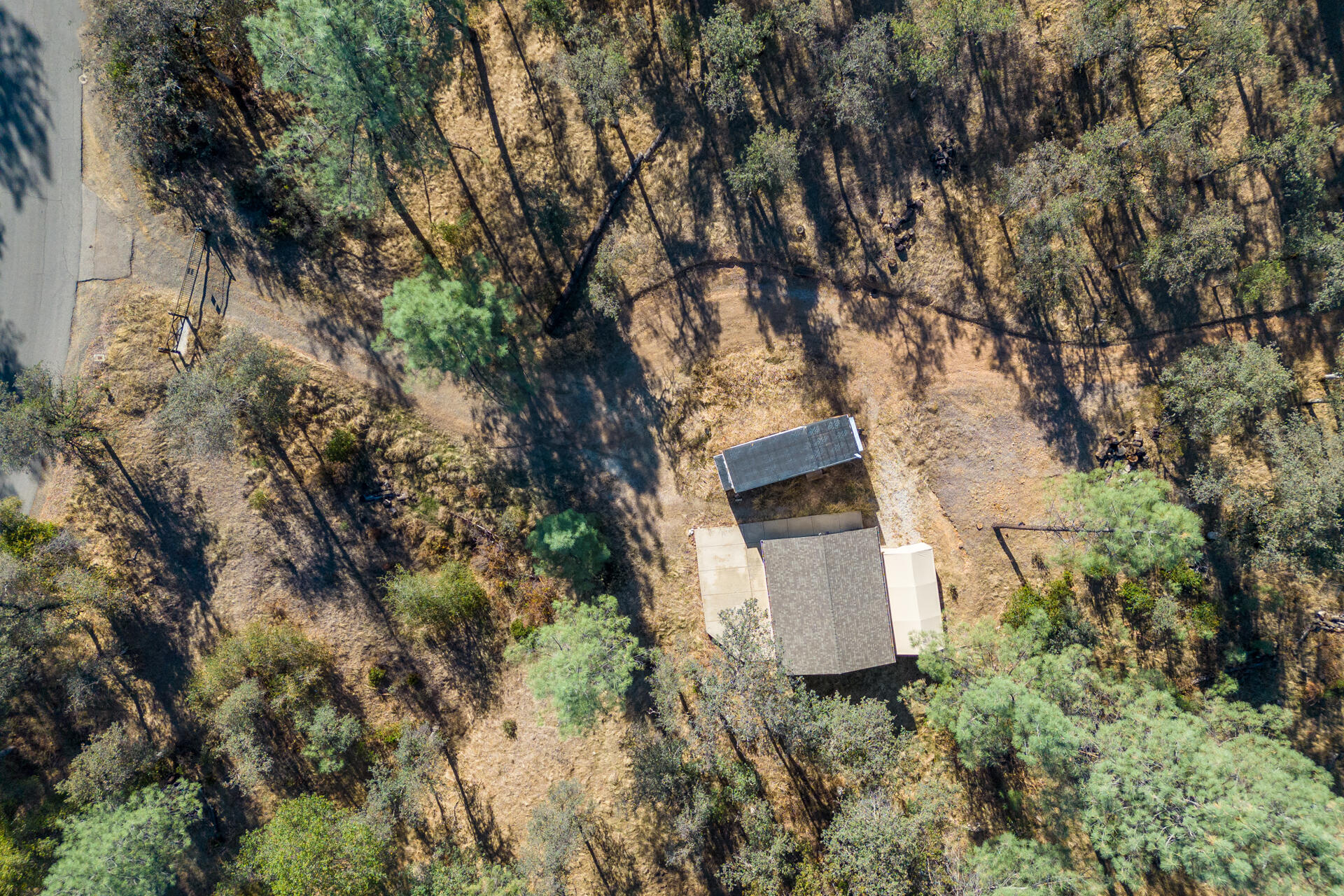 Richards Way Anderson, CA 96007 - Photo 22 of 34 a backyard of a house with lots of green space