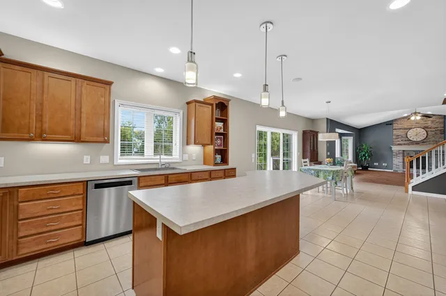 $664,000 | 302 Oakmont Street, Oregon, WI 53575